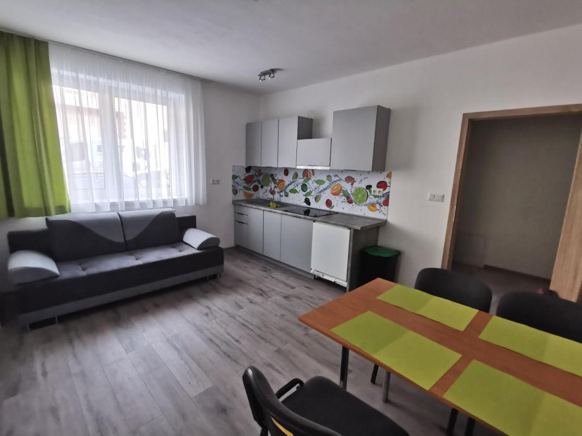 Comenius Apartments - Apartmany Na Rohu Svidnik Ngoại thất bức ảnh