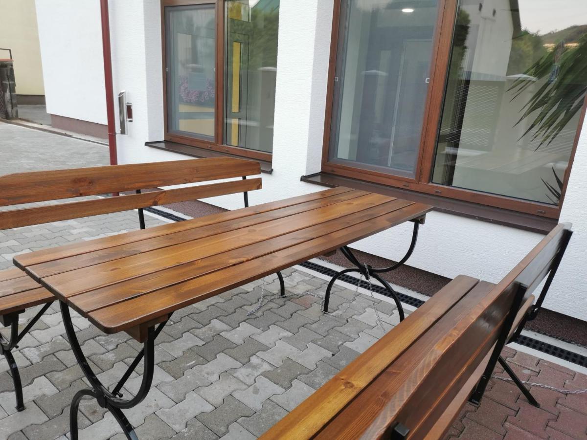 Comenius Apartments - Apartmany Na Rohu Svidnik Ngoại thất bức ảnh