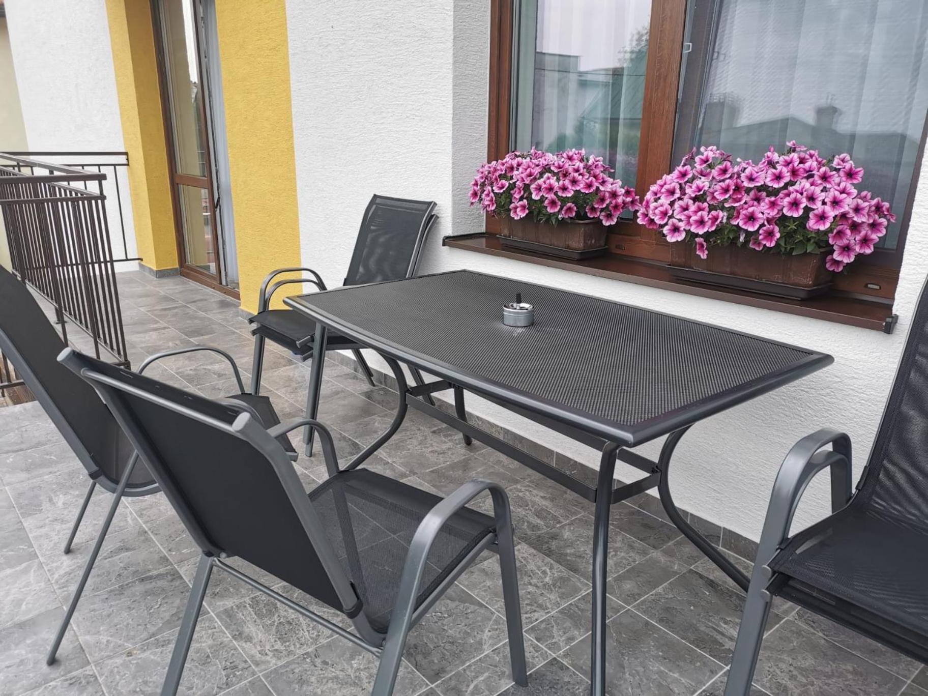 Comenius Apartments - Apartmany Na Rohu Svidnik Ngoại thất bức ảnh