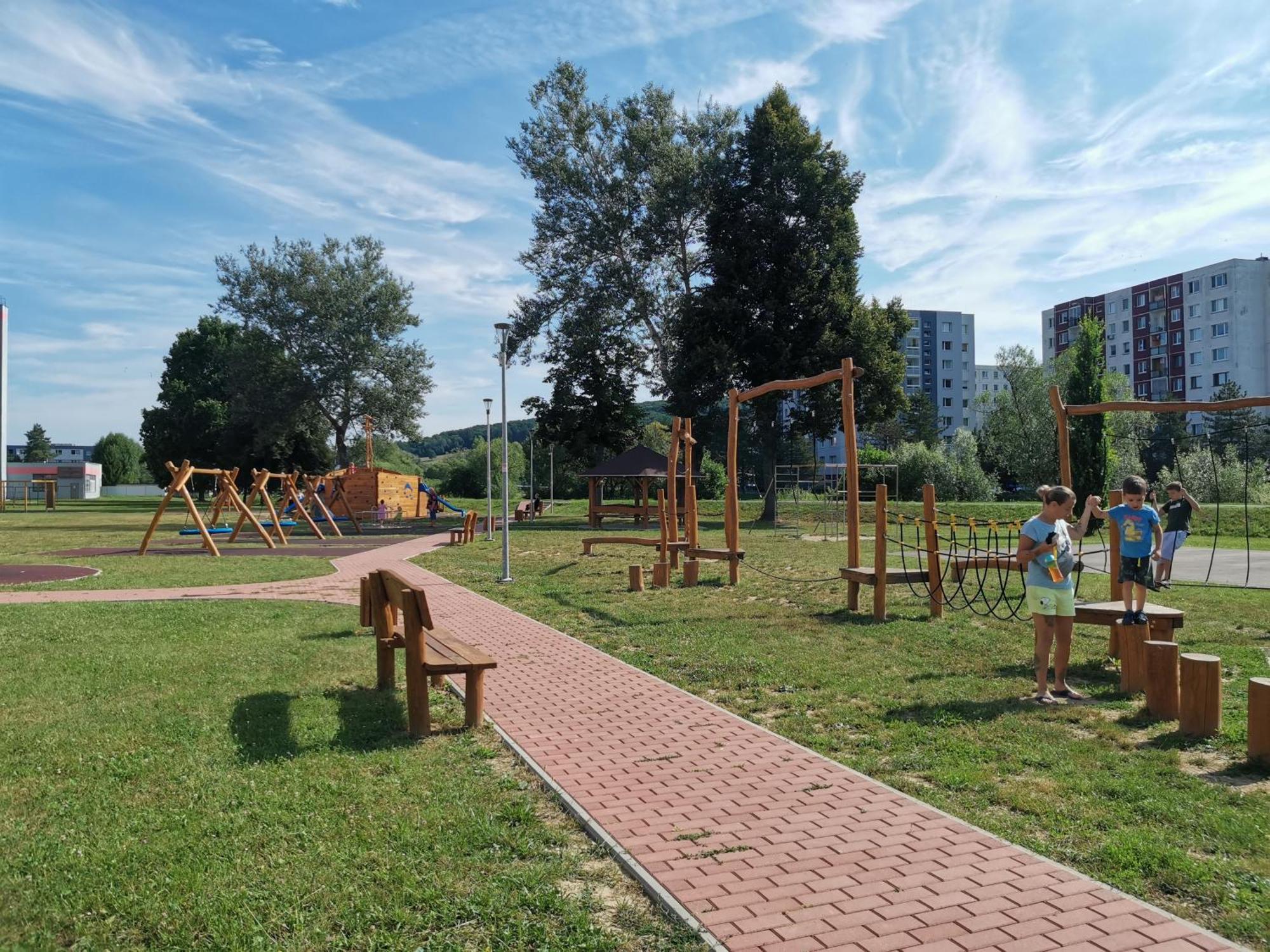 Comenius Apartments - Apartmany Na Rohu Svidnik Ngoại thất bức ảnh