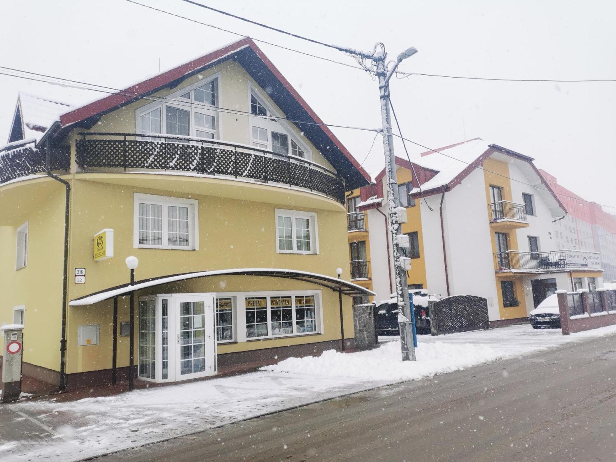Comenius Apartments - Apartmany Na Rohu Svidnik Ngoại thất bức ảnh