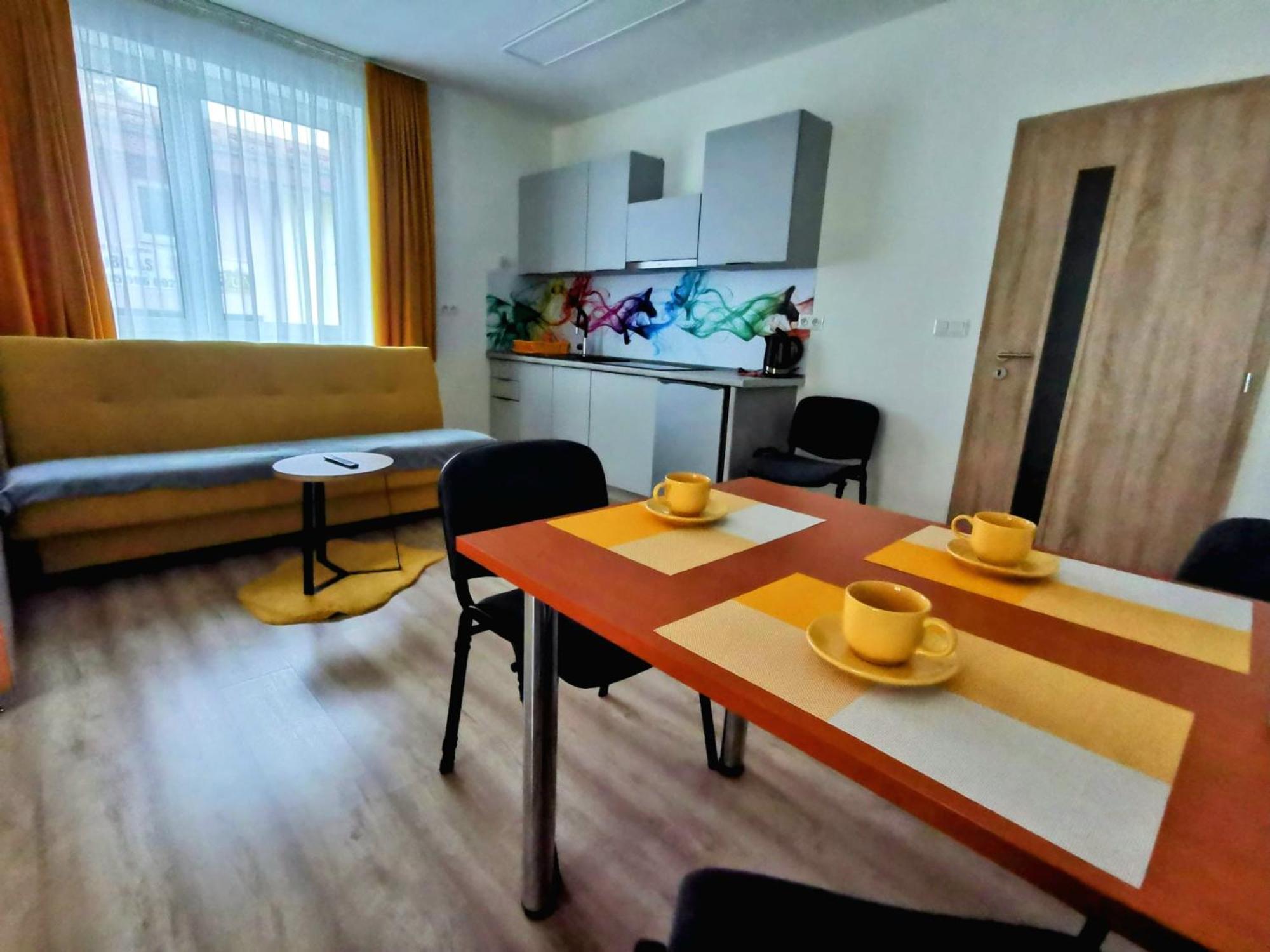 Comenius Apartments - Apartmany Na Rohu Svidnik Ngoại thất bức ảnh